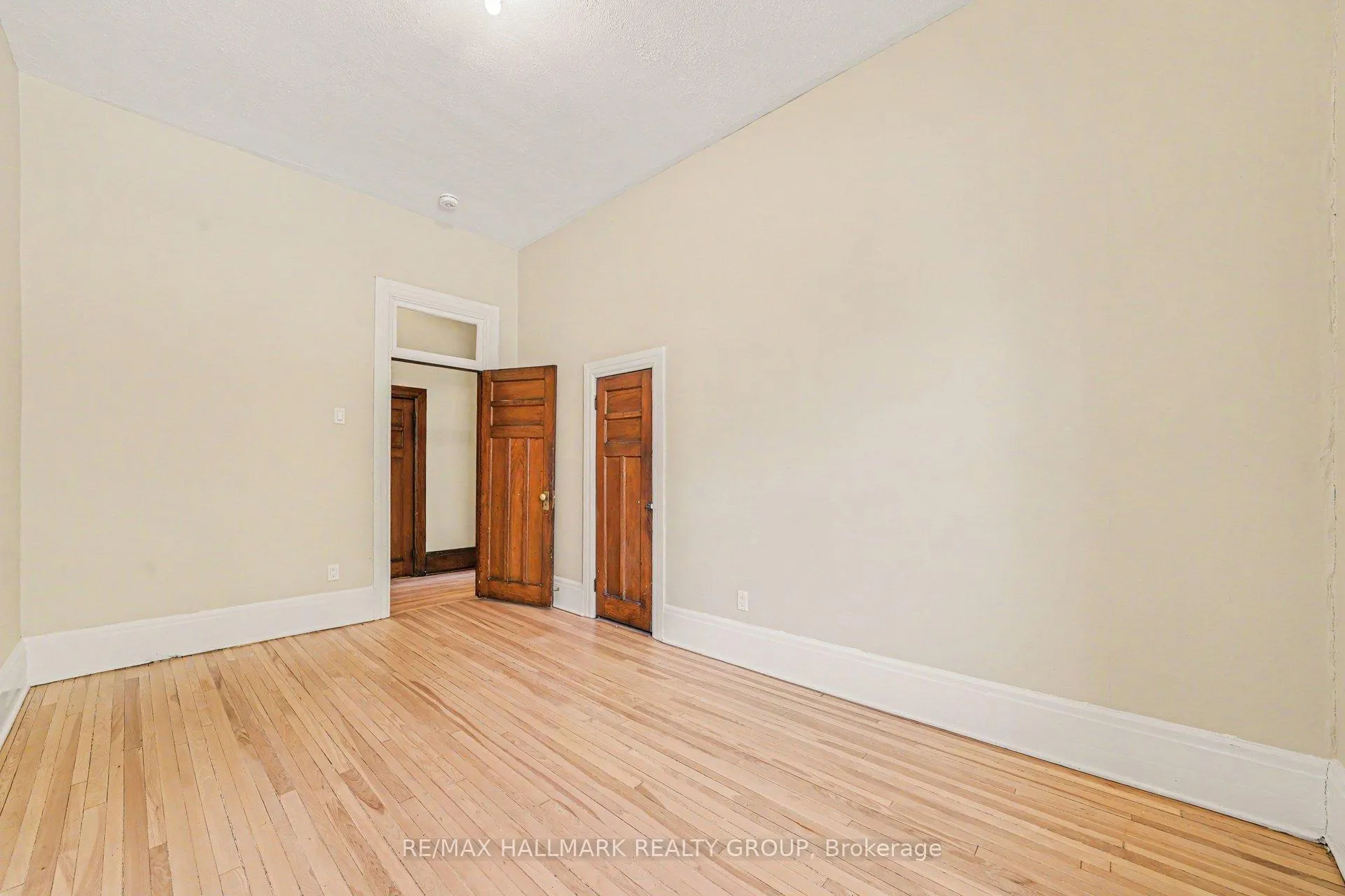 Photo 19 of Unit 1, 413 Elgin Street, Ottawa, Ottawa Centre/Golden Triangle — HOMEH