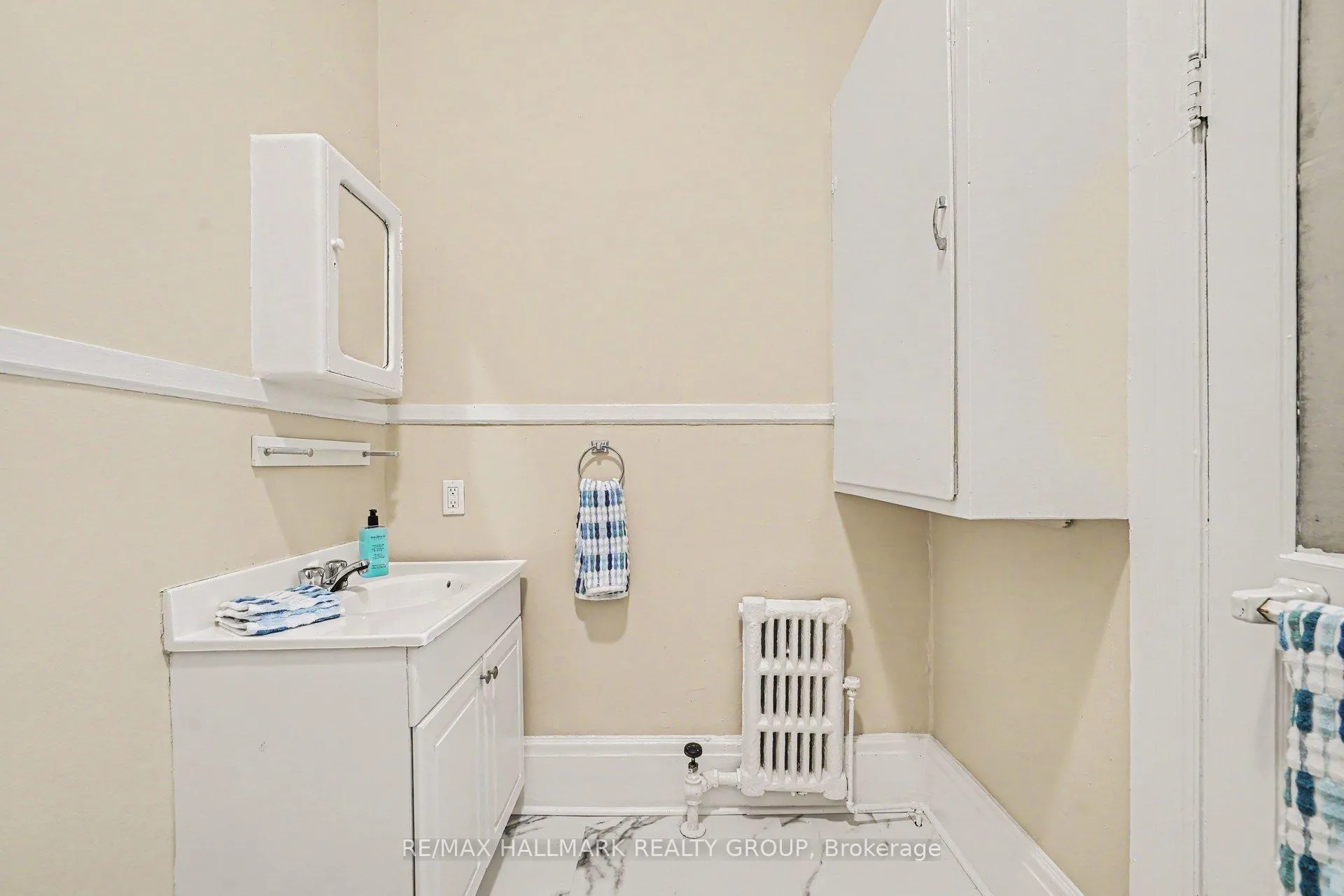 Photo 20 of Unit 1, 413 Elgin Street, Ottawa, Ottawa Centre/Golden Triangle — HOMEH