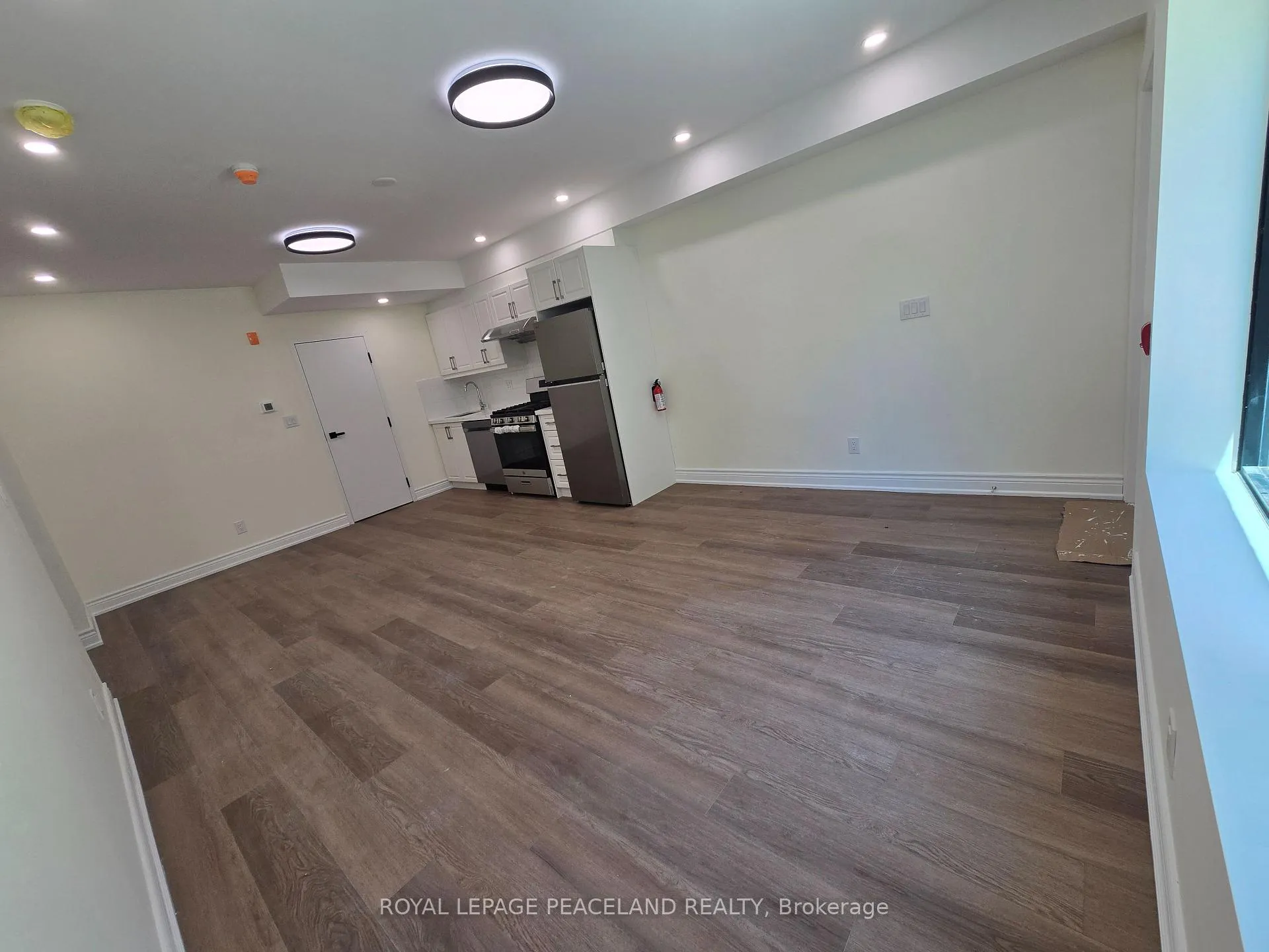 Photo 2 of Unit Laneway Hse Lwr, 558 Spadina Crescent, Toronto, University — HOMEH