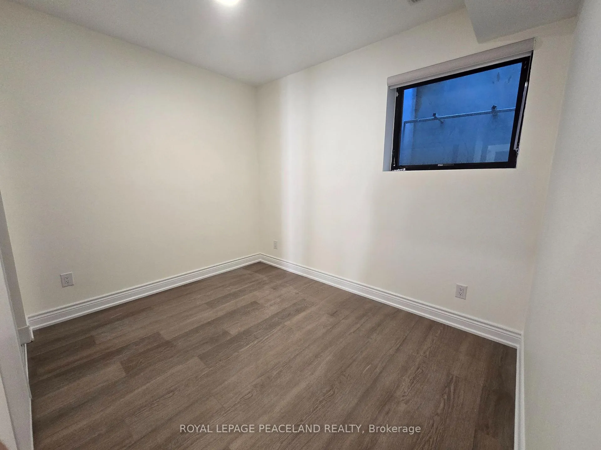 Photo 6 of Unit Laneway Hse Lwr, 558 Spadina Crescent, Toronto, University — HOMEH