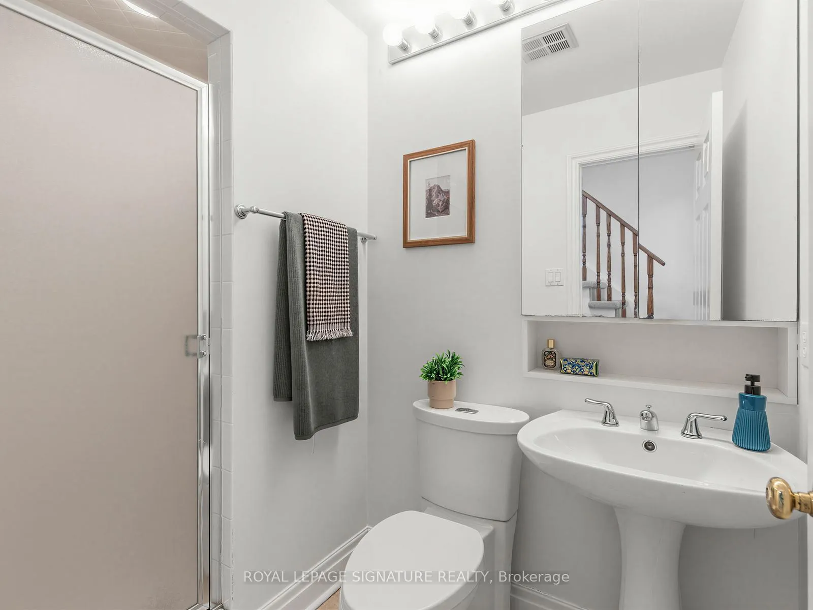 Photo 21 of Unit 11, 240 Broadway Avenue, Toronto, Mount Pleasant East — HOMEH