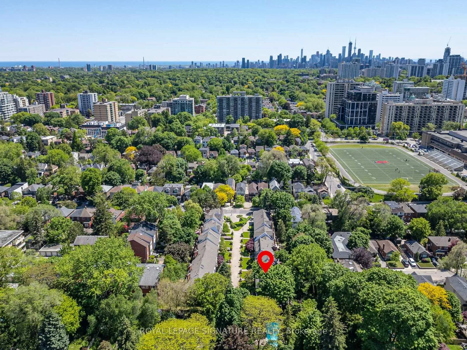 Photo 25 of Unit 11, 240 Broadway Avenue, Toronto, Mount Pleasant East — HOMEH