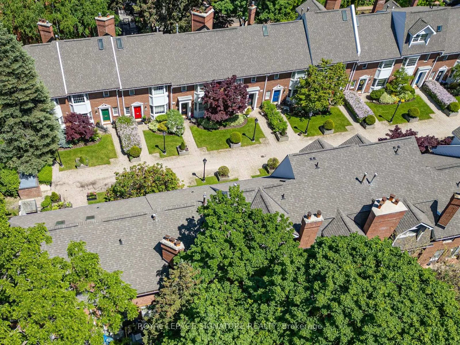 Photo 26 of Unit 11, 240 Broadway Avenue, Toronto, Mount Pleasant East — HOMEH