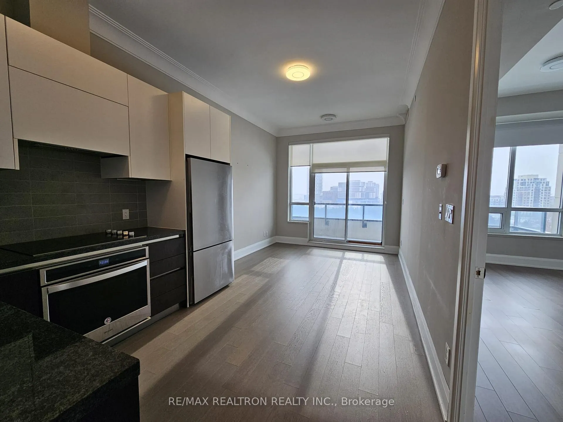Photo 22 of Unit 907, 15 Water Walk Drive, Markham, Unionville — HOMEH