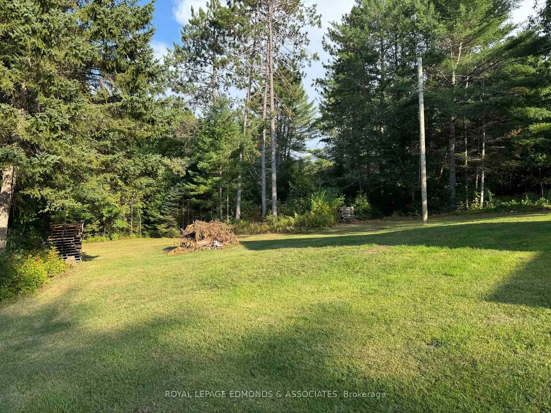 Photo 5 of 27 Stencells Road, Laurentian Valley — HOMEH