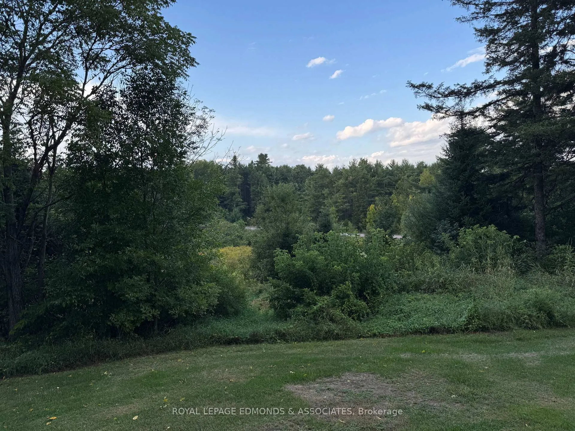Photo 13 of 27 Stencells Road, Laurentian Valley — HOMEH
