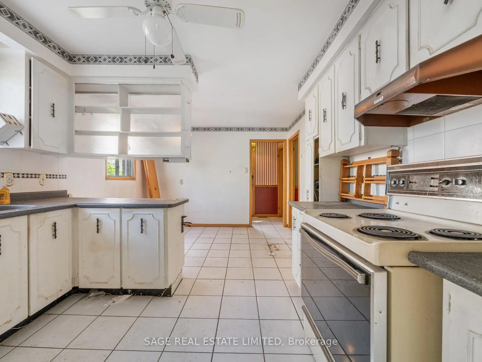 Photo 7 of 2 Johnson Street, Markham, Thornhill — HOMEH