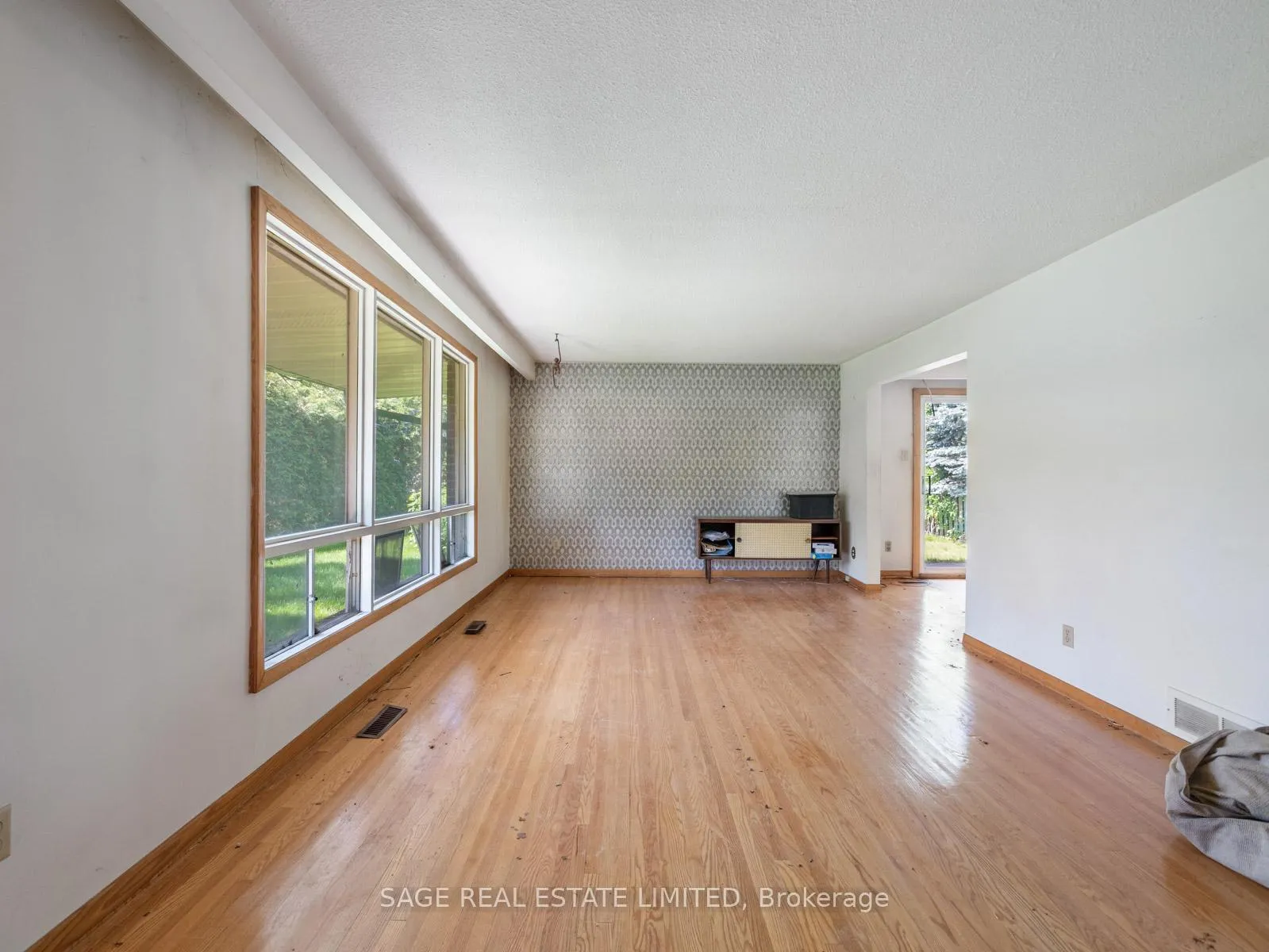 Photo 10 of 2 Johnson Street, Markham, Thornhill — HOMEH