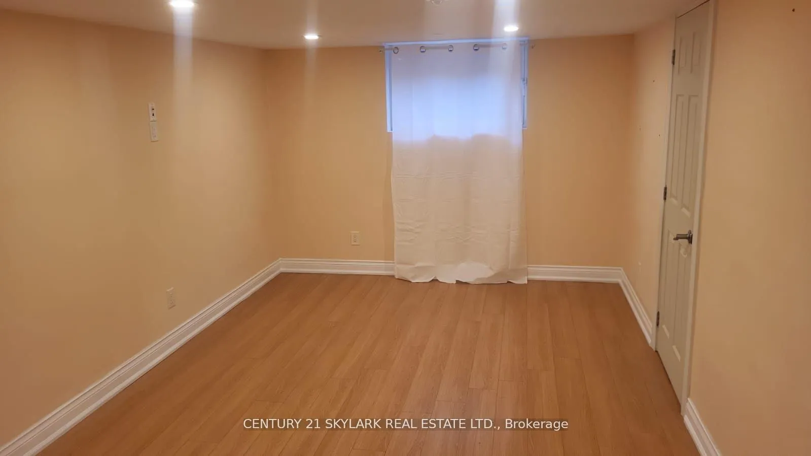 Photo 3 of Unit Basement, 44 Holswade Road, Scarborough, Clairlea-Birchmount — HOMEH