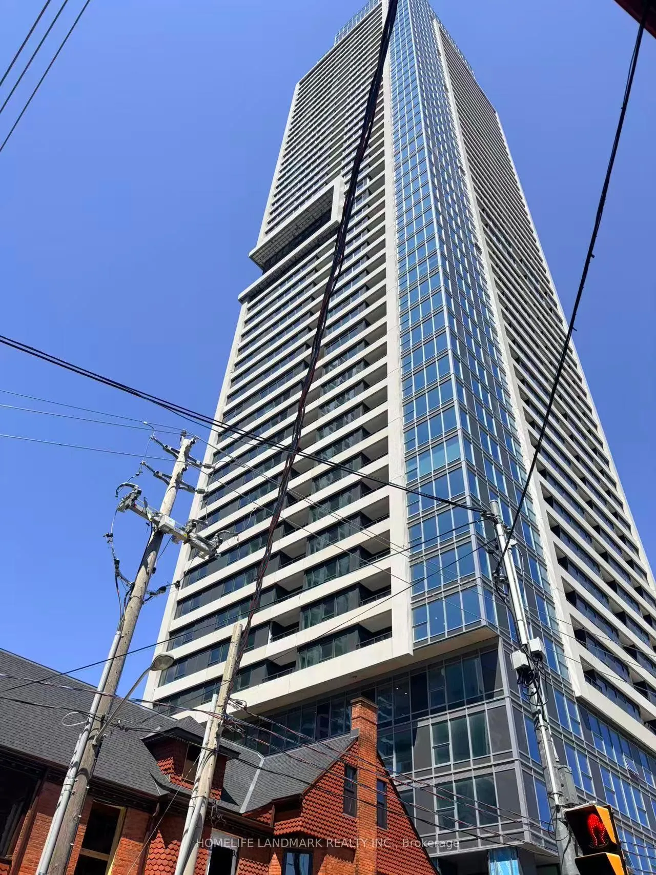 Front of Unit 2106, 609 Sherbourne Street