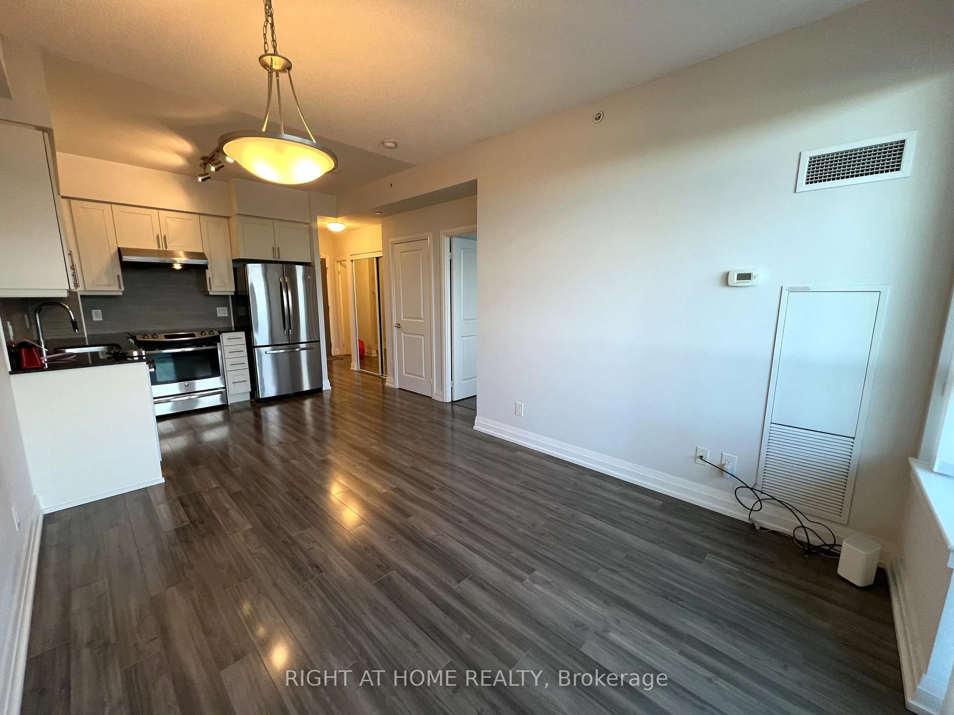 Photo 17 of Unit 705, 7165 Yonge Street, Markham, Grandview — HOMEH