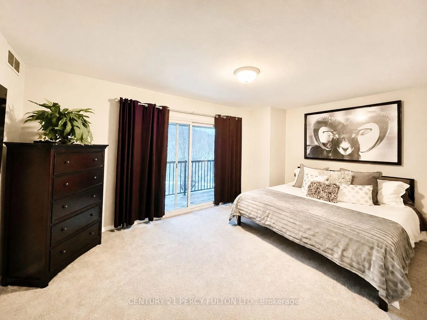 Photo of Unit 309, 1102 Horseshoe Valley Road W