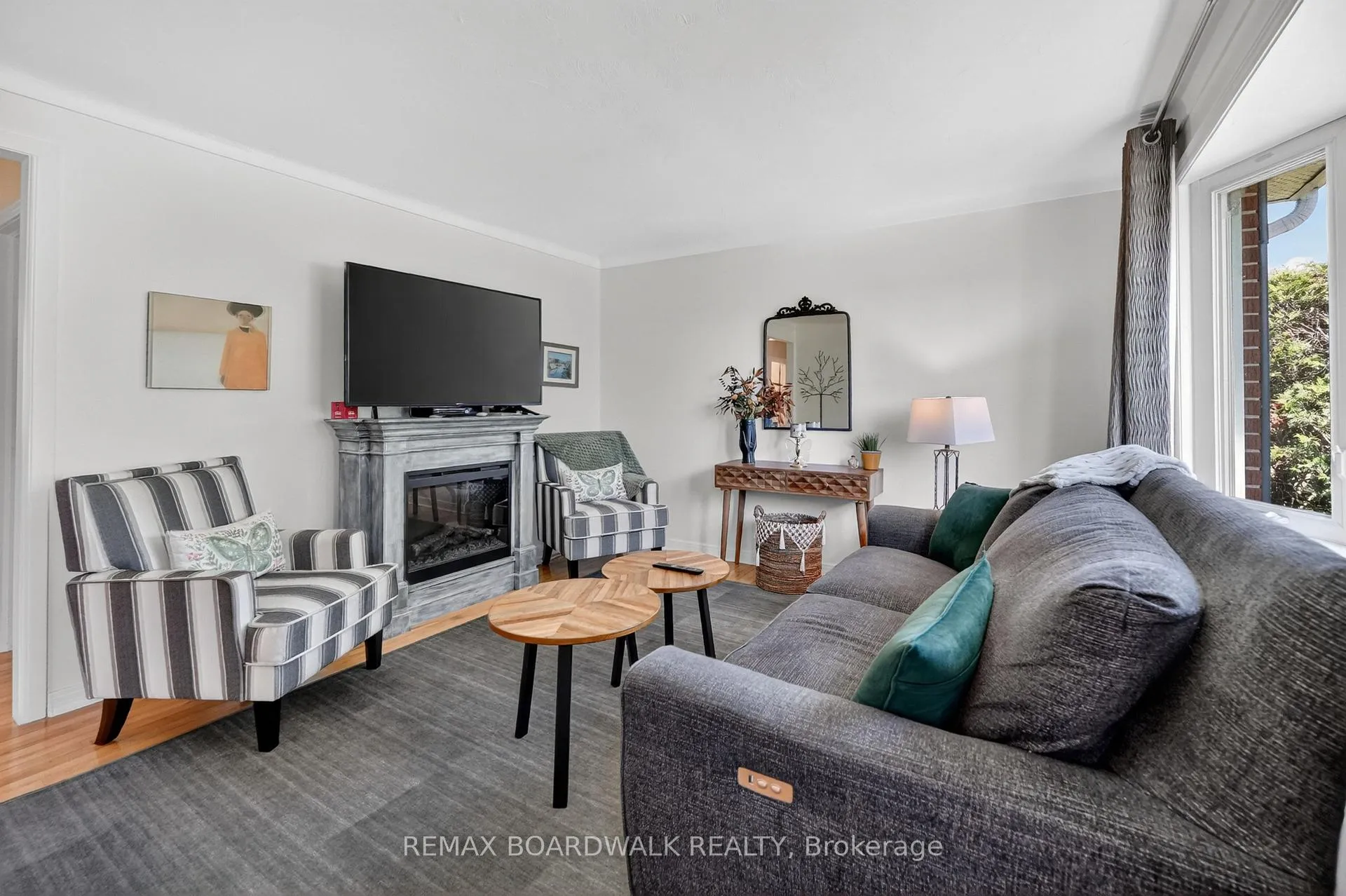 Photo 6 of 2548 Mer Bleue Road, Ottawa, Mer Bleue/Bradley Estates/Anderson Park — HOMEH