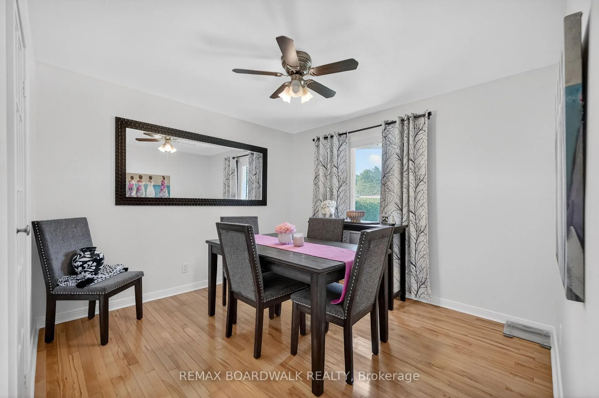 Photo 14 of 2548 Mer Bleue Road, Ottawa, Mer Bleue/Bradley Estates/Anderson Park — HOMEH