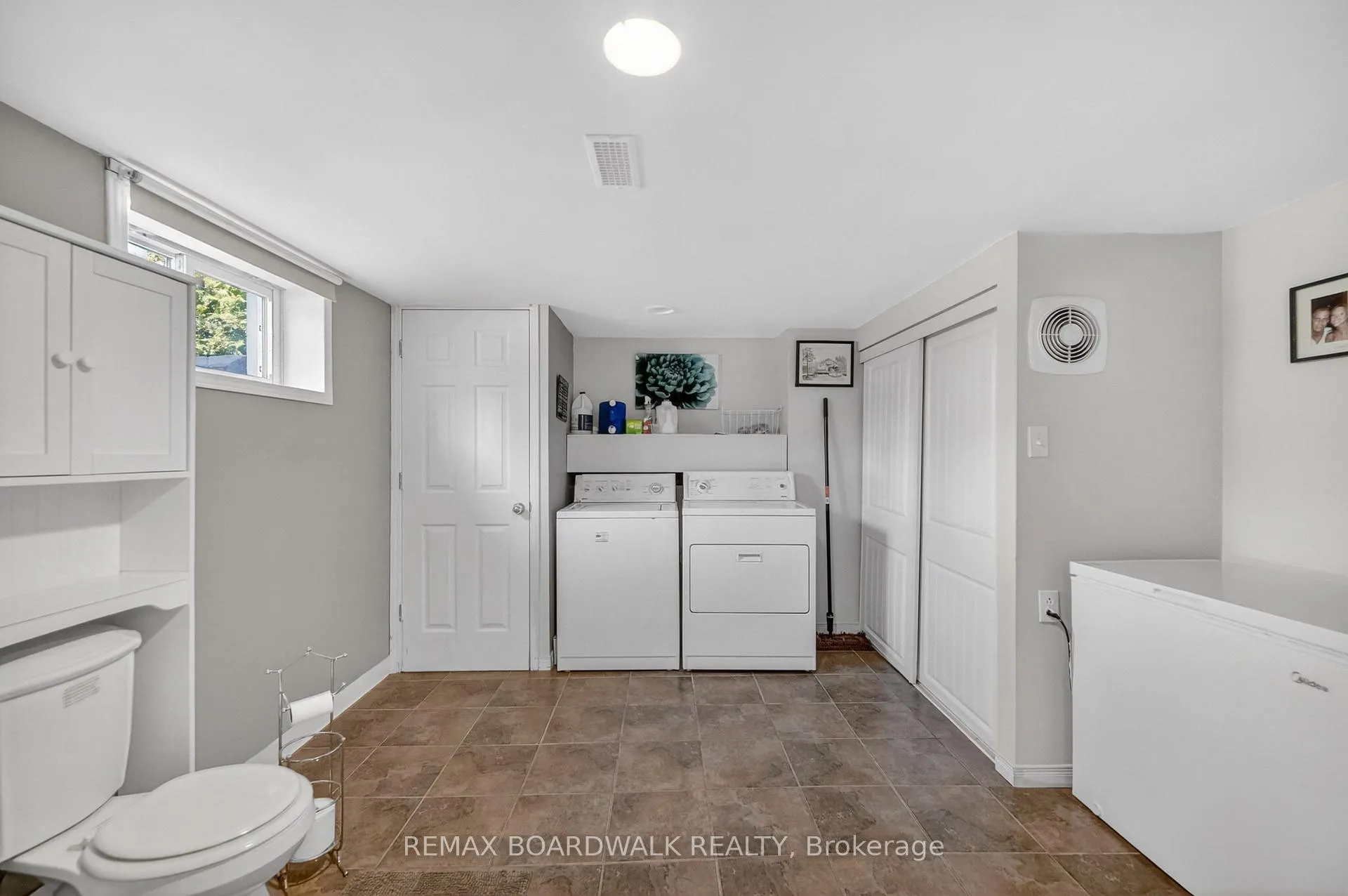 Photo 24 of 2548 Mer Bleue Road, Ottawa, Mer Bleue/Bradley Estates/Anderson Park — HOMEH