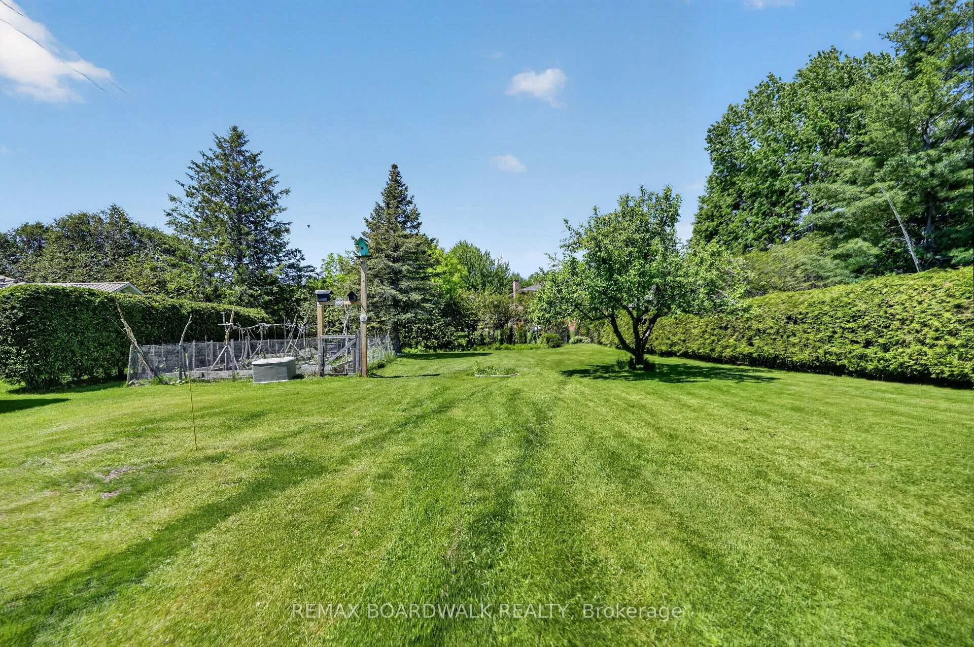 Photo 27 of 2548 Mer Bleue Road, Ottawa, Mer Bleue/Bradley Estates/Anderson Park — HOMEH