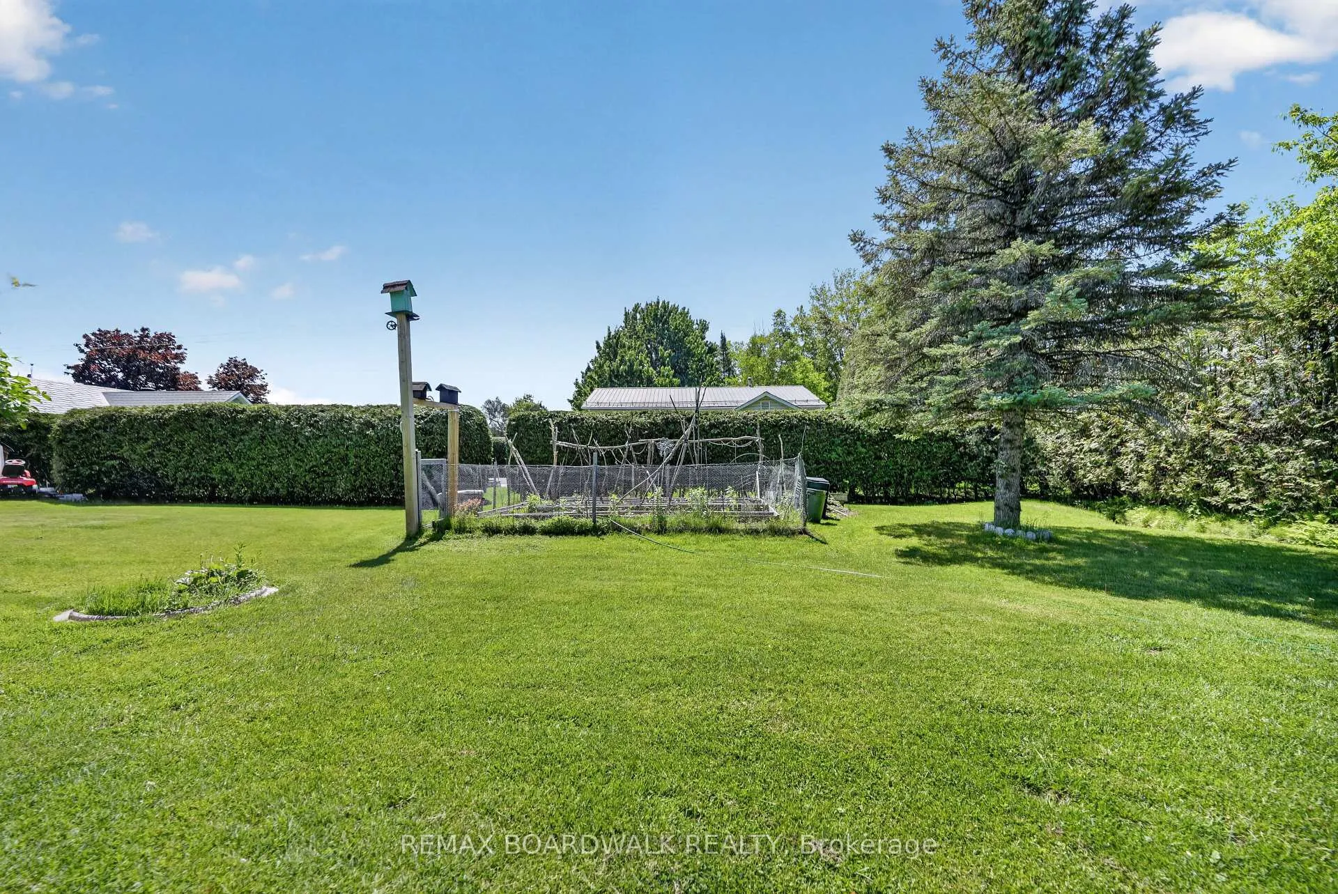 Photo 29 of 2548 Mer Bleue Road, Ottawa, Mer Bleue/Bradley Estates/Anderson Park — HOMEH
