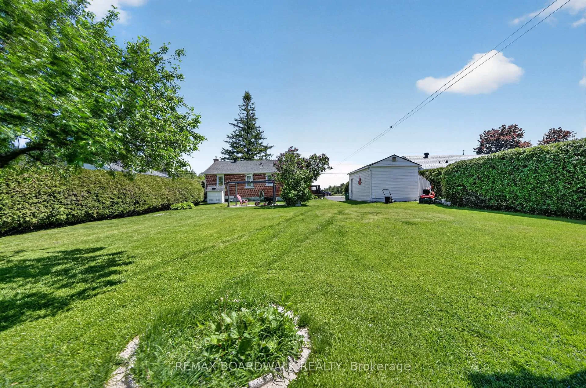 Photo 31 of 2548 Mer Bleue Road, Ottawa, Mer Bleue/Bradley Estates/Anderson Park — HOMEH