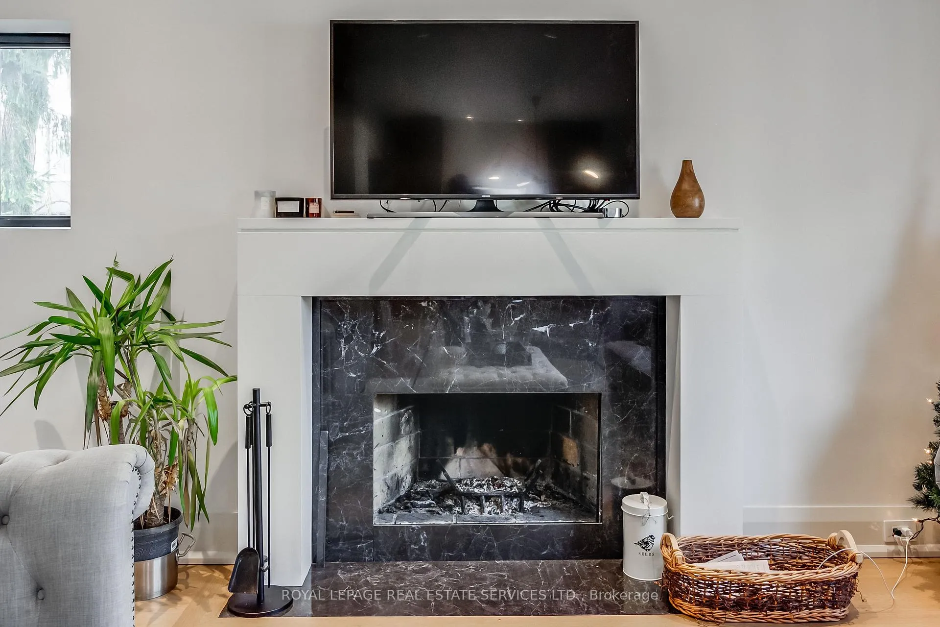 Photo 8 of Unit Upper, 128 Hudson Drive, Toronto, Rosedale-Moore Park — HOMEH
