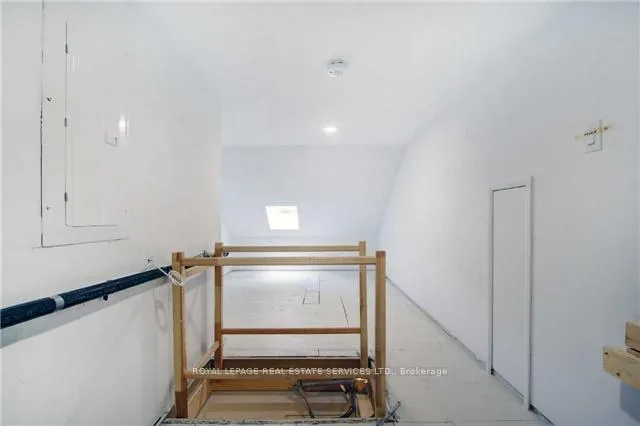 Photo 19 of Unit Upper, 128 Hudson Drive, Toronto, Rosedale-Moore Park — HOMEH