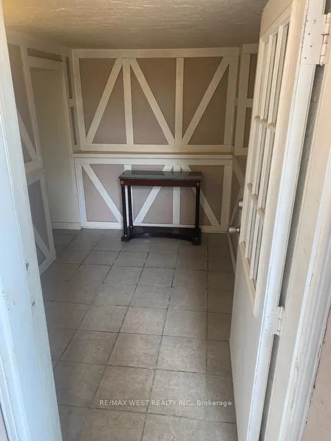 Photo 5 of Unit Lower, 730 Logan Avenue, Toronto, North Riverdale — HOMEH