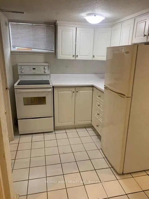Photo 9 of Unit Lower, 730 Logan Avenue, Toronto, North Riverdale — HOMEH