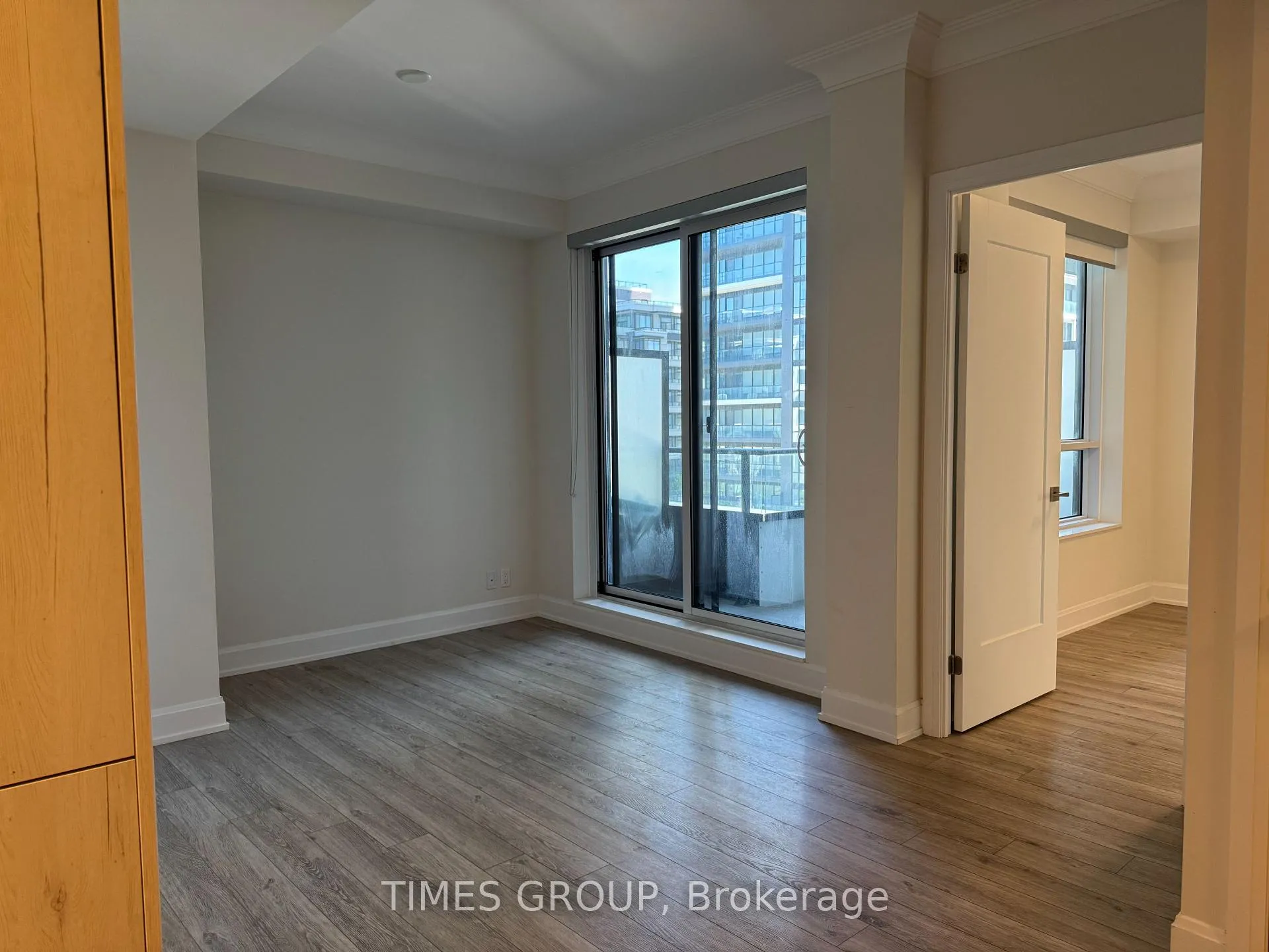Photo 2 of Unit 530, 38 Water Walk Drive, Markham, Unionville — HOMEH