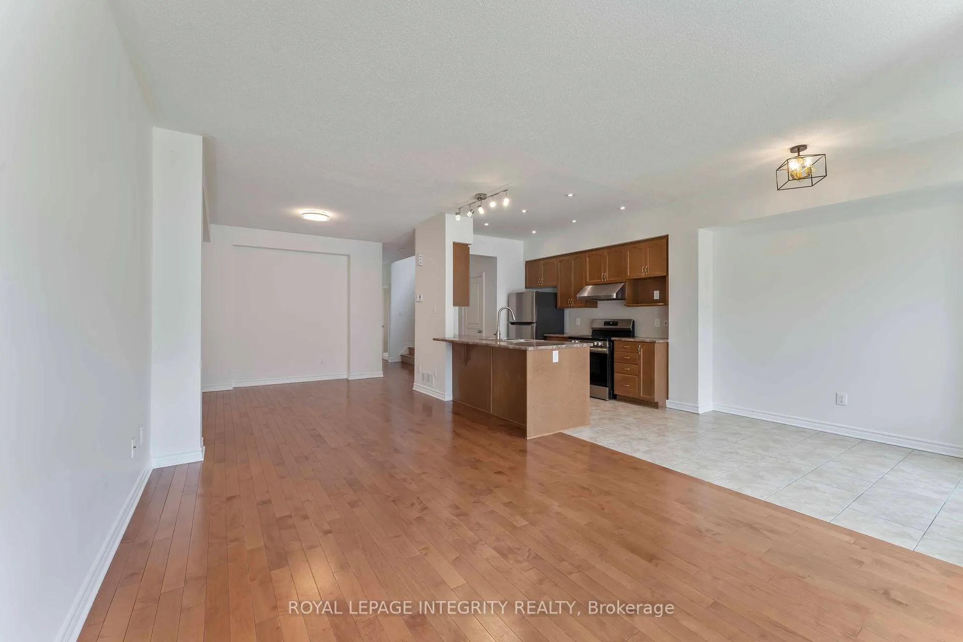 Photo 8 of 424 Cooks Mill Crescent, Ottawa, Riverside South — HOMEH