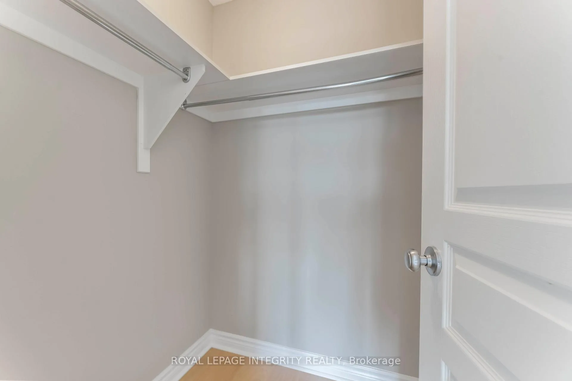 Photo 15 of 424 Cooks Mill Crescent, Ottawa, Riverside South — HOMEH