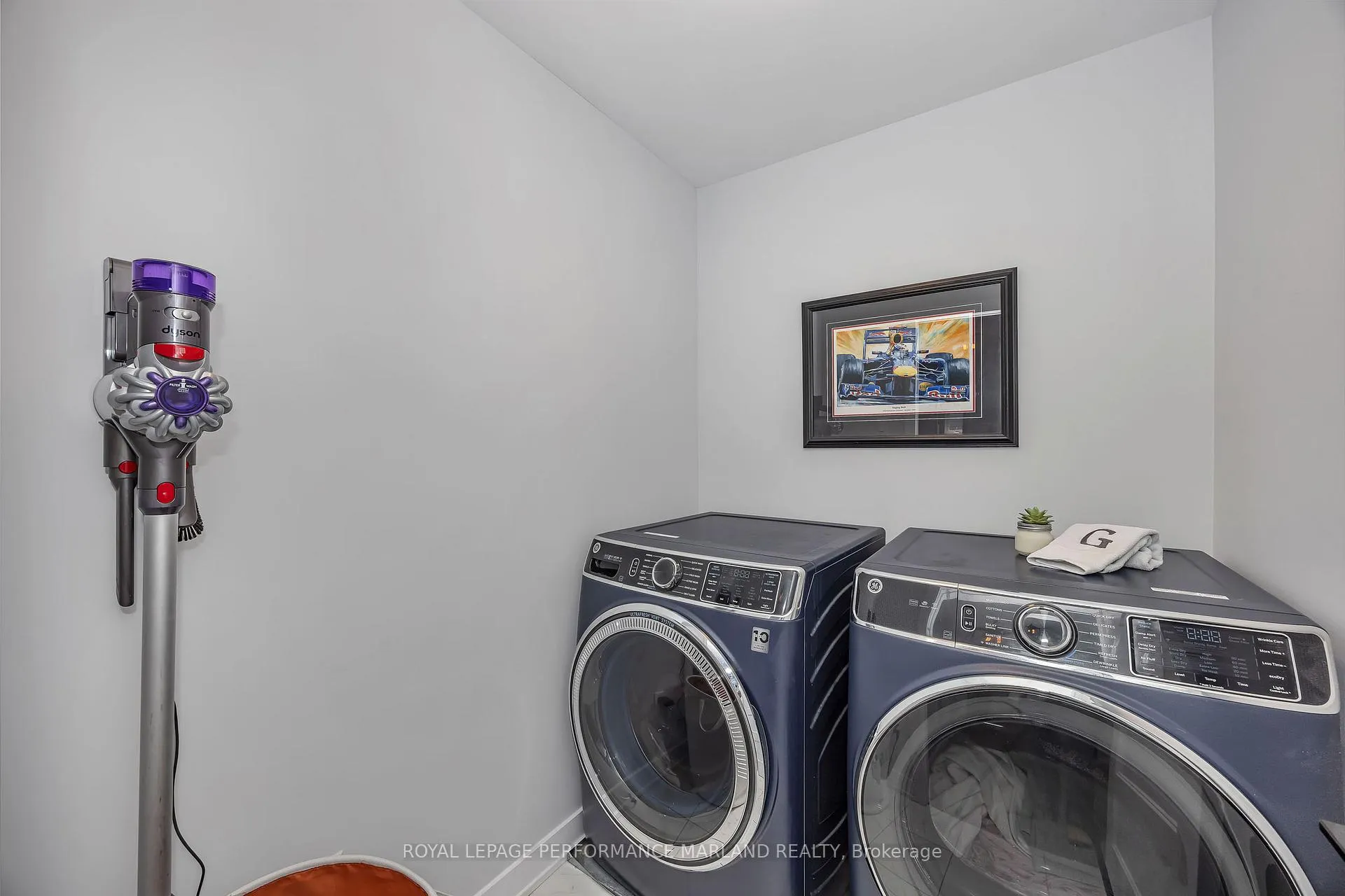 Photo 24 of 109 Rallidale Street, Ottawa, Blossom Park/Kemp Park/Findlay Creek — HOMEH