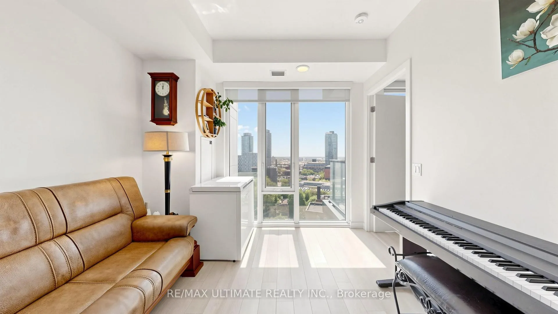 Photo 7 of Unit 1311, 50 Power Street, Toronto, Moss Park — HOMEH