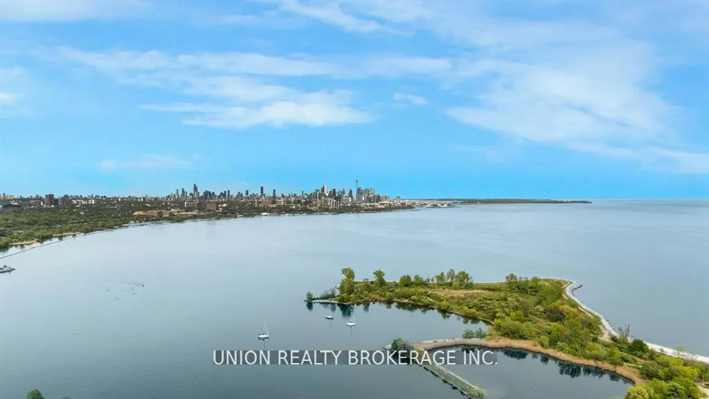 Photo 1 of Unit 3907, 20 Shore Breeze Drive, Etobicoke, Mimico — HOMEH
