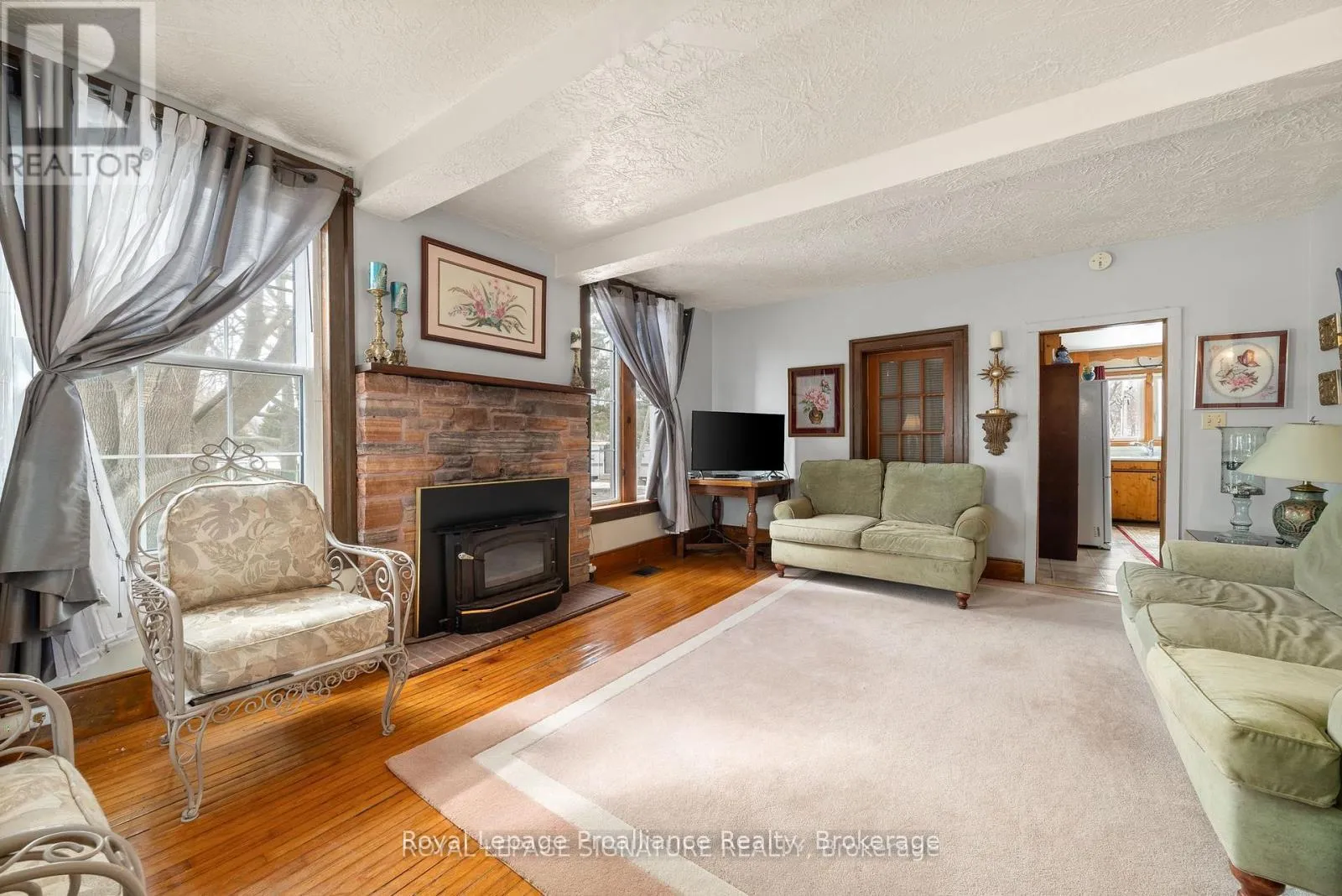 Photo 4 of 1818 County 12 Road, Prince Edward County, Picton Ward — HOMEH