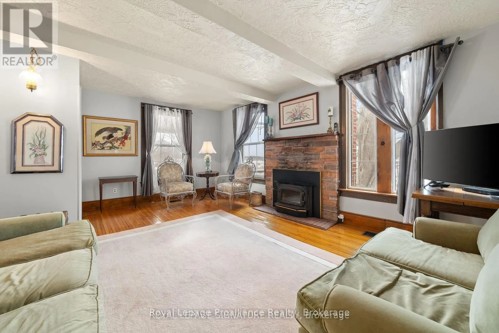 Photo 5 of 1818 County 12 Road, Prince Edward County, Picton Ward — HOMEH