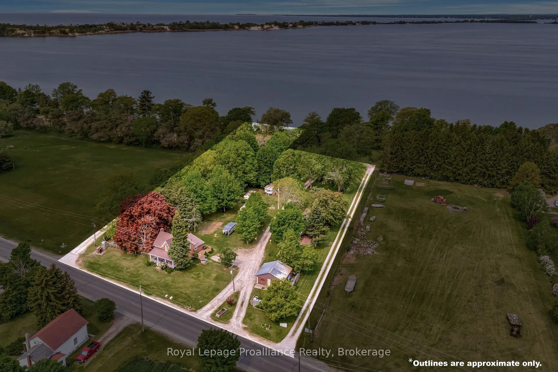 Photo 20 of 1818 County 12 Road, Prince Edward County, Picton Ward — HOMEH