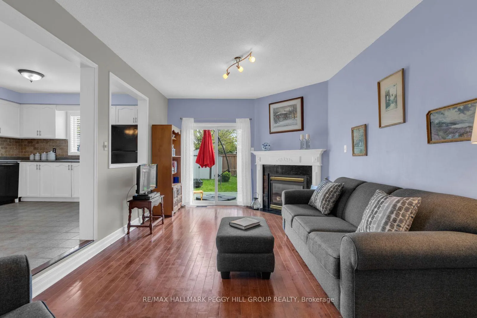 Photo 4 of 101 Downing Crescent, Barrie, Holly — HOMEH
