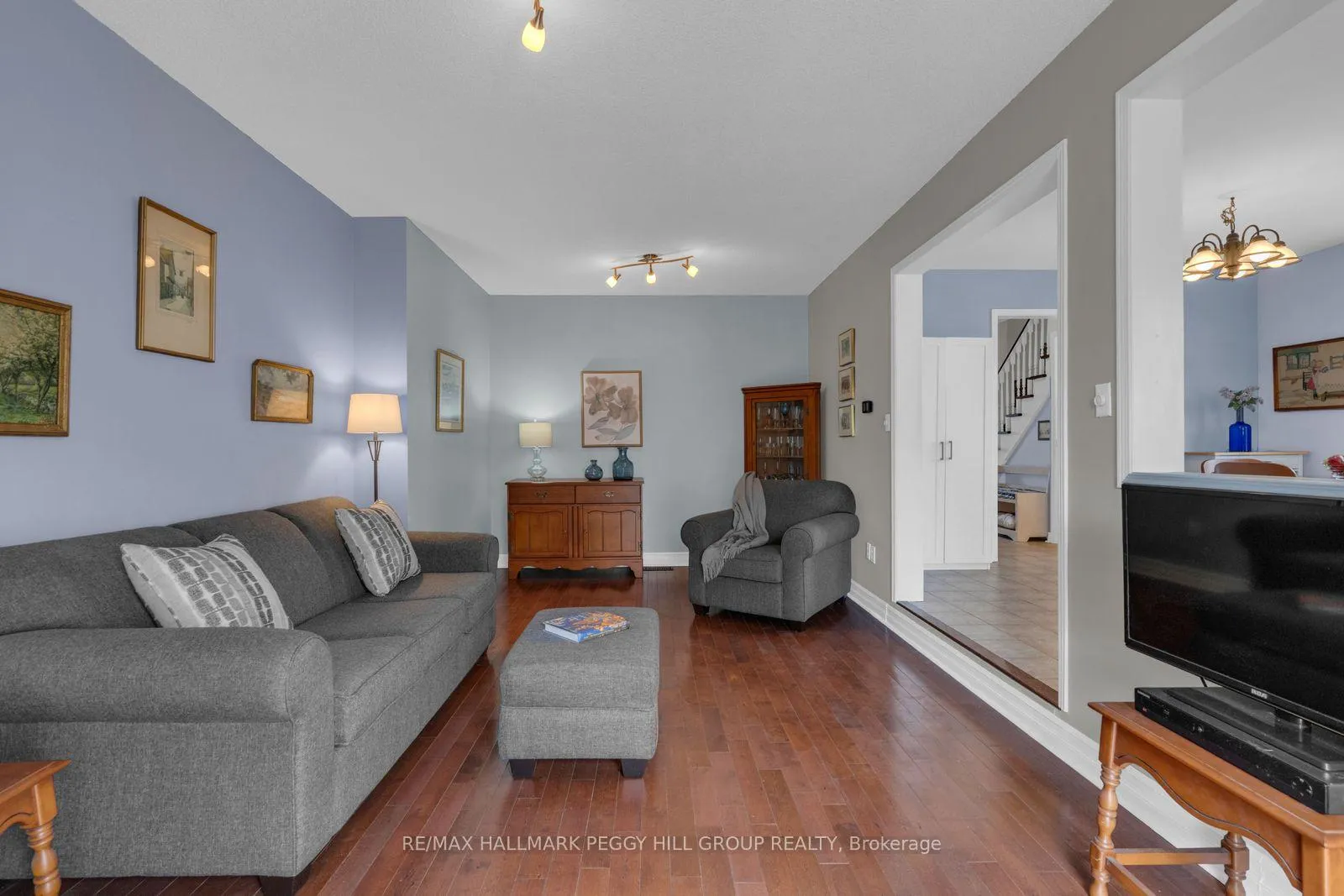 Photo 5 of 101 Downing Crescent, Barrie, Holly — HOMEH