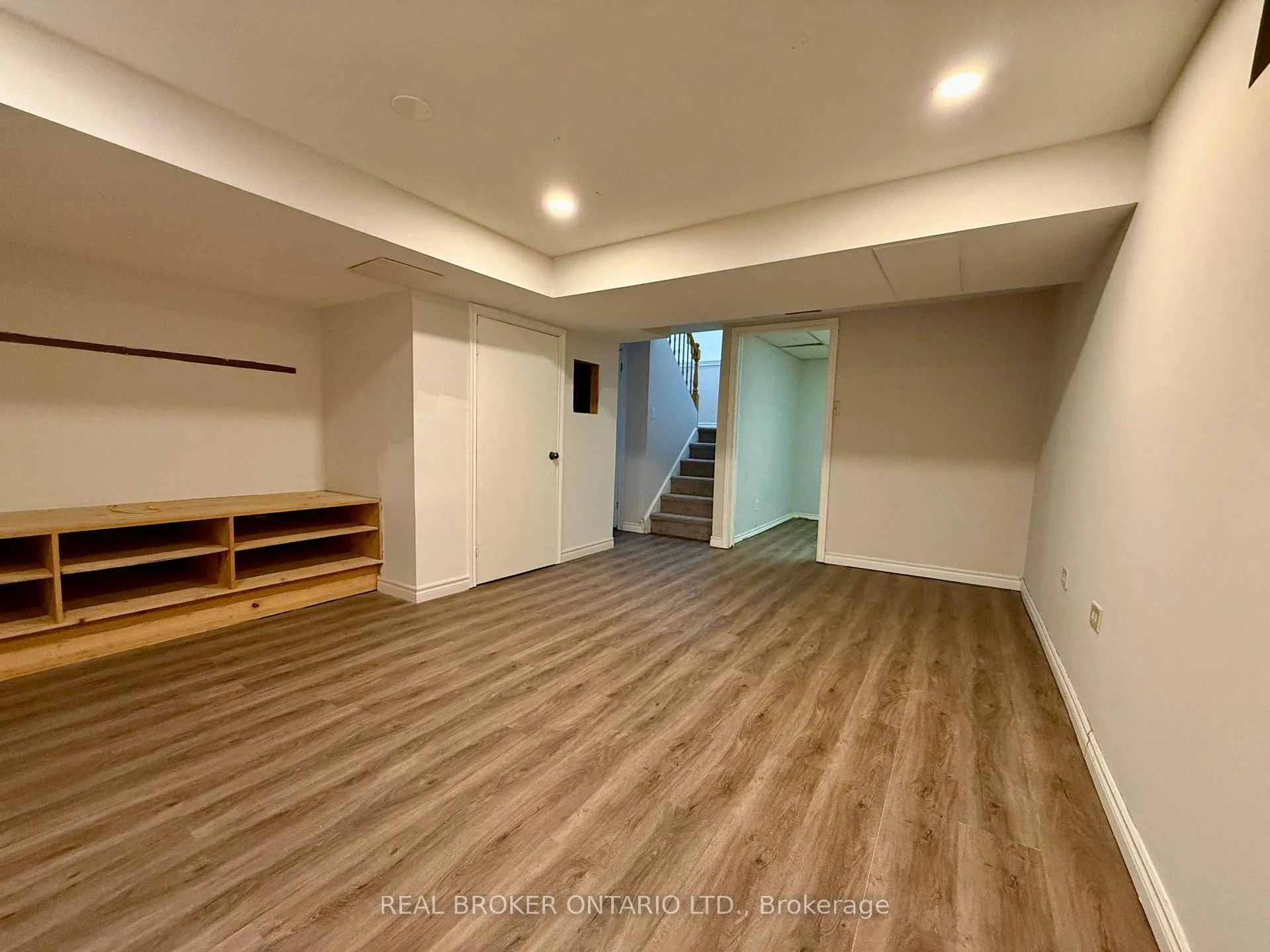 Photo 31 of 93 Melanie Crescent, Ottawa, Kanata - Glencairn/Hazeldean — HOMEH