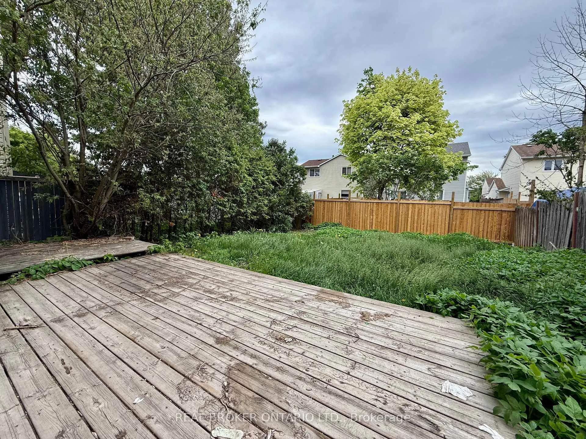 Photo 33 of 93 Melanie Crescent, Ottawa, Kanata - Glencairn/Hazeldean — HOMEH