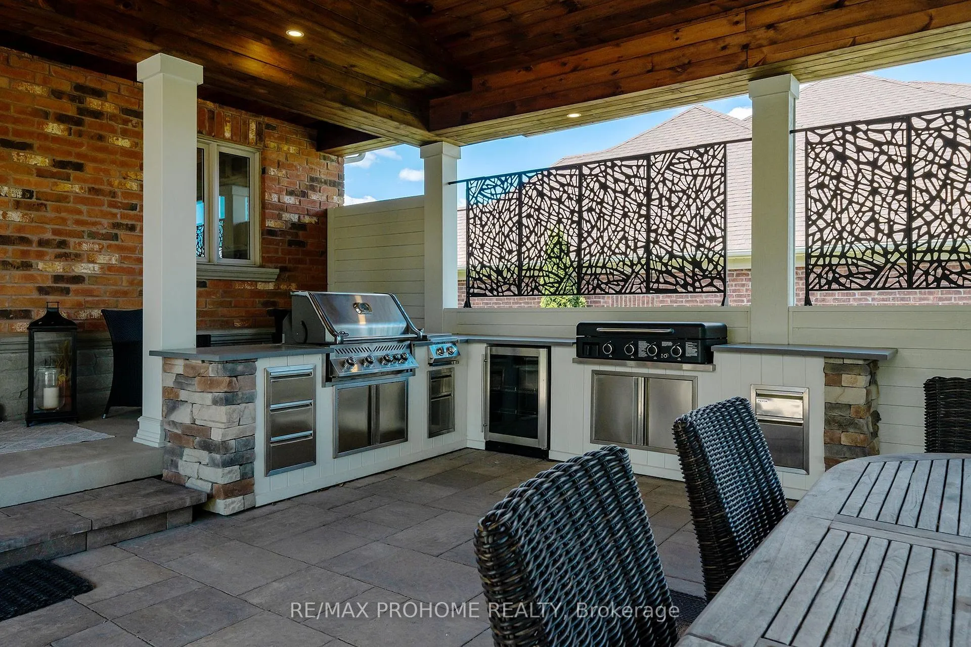 Photo 19 of 17 Fountainview Lane, Uxbridge, Rural Uxbridge — HOMEH
