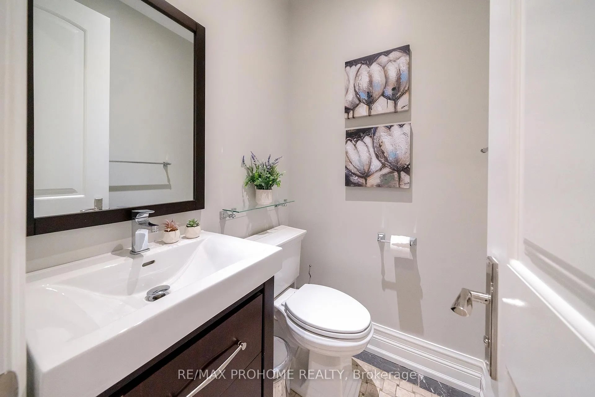 Photo 26 of 17 Fountainview Lane, Uxbridge, Rural Uxbridge — HOMEH