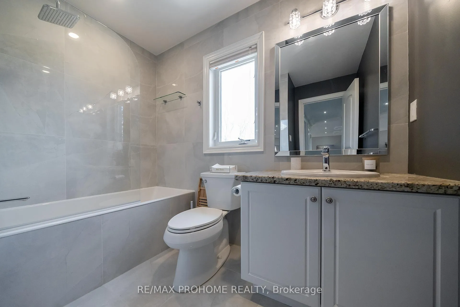 Photo 33 of 17 Fountainview Lane, Uxbridge, Rural Uxbridge — HOMEH