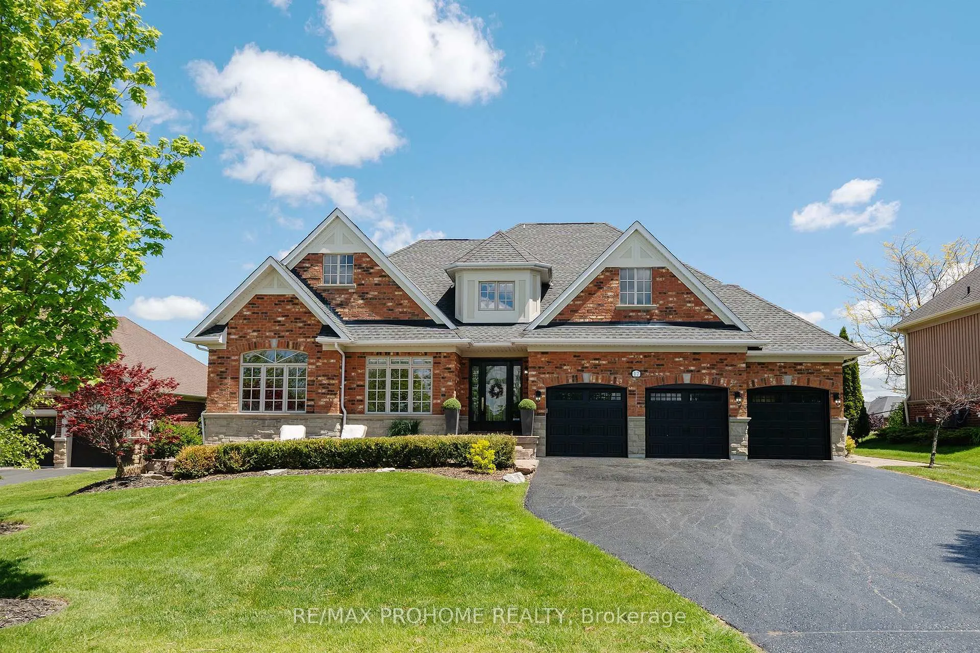 Photo 43 of 17 Fountainview Lane, Uxbridge, Rural Uxbridge — HOMEH