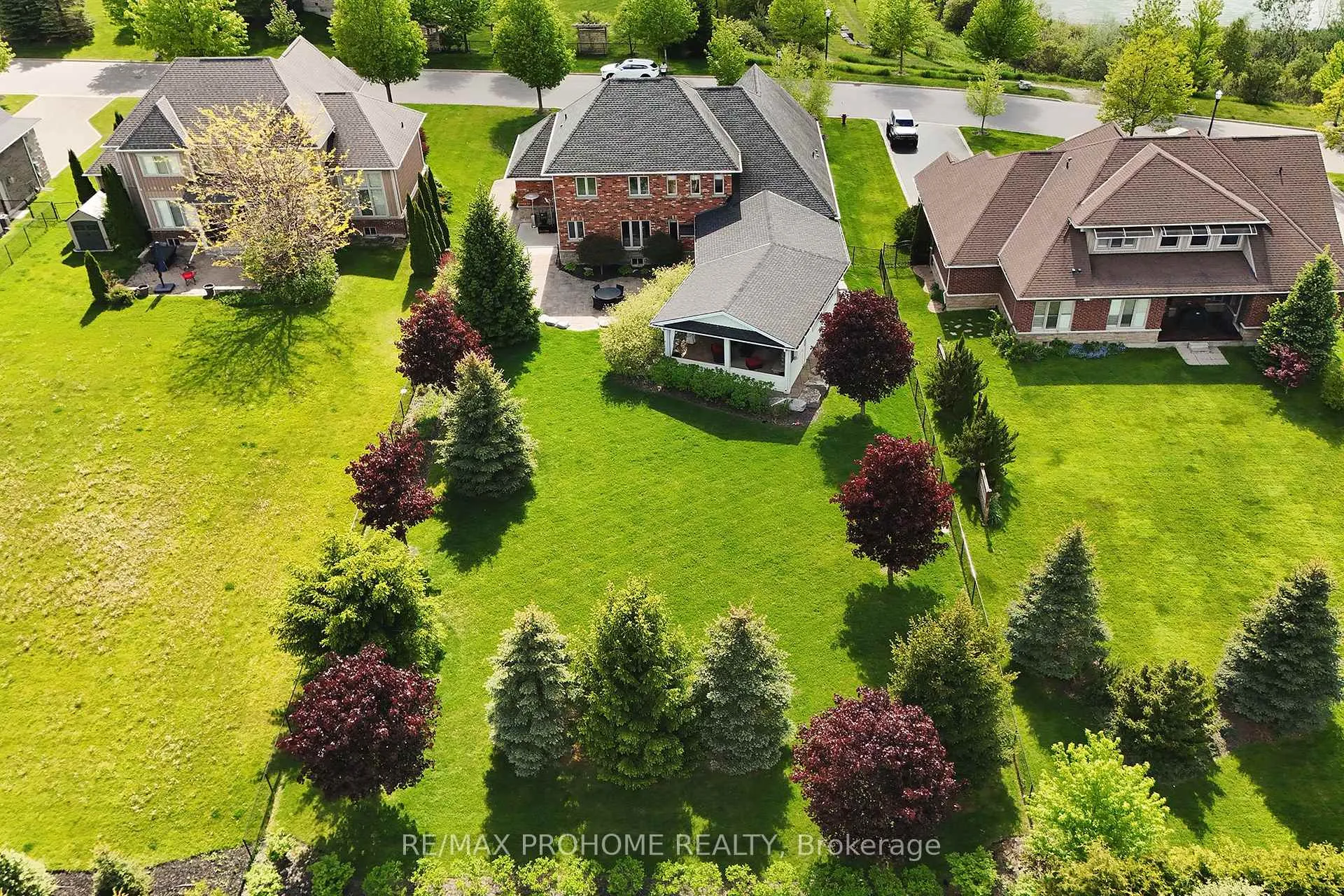 Photo 49 of 17 Fountainview Lane, Uxbridge, Rural Uxbridge — HOMEH