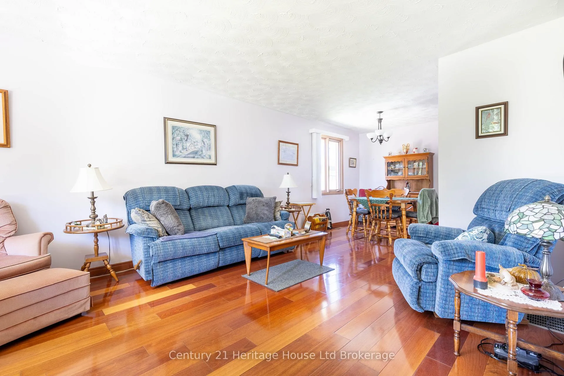 Photo 6 of 12 Spartan Drive, Brantford, Fairview - Brantford — HOMEH
