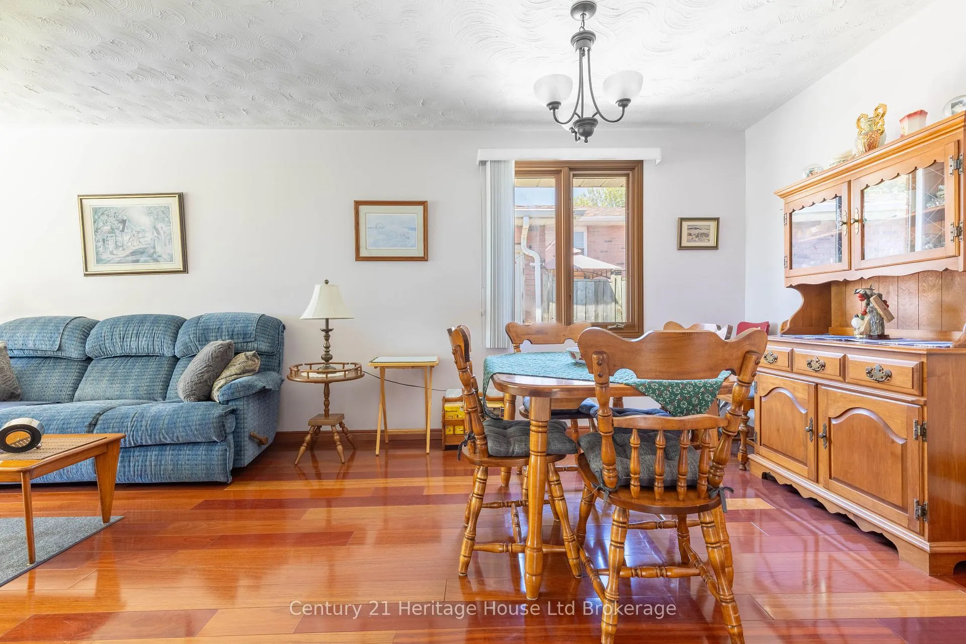 Photo 7 of 12 Spartan Drive, Brantford, Fairview - Brantford — HOMEH