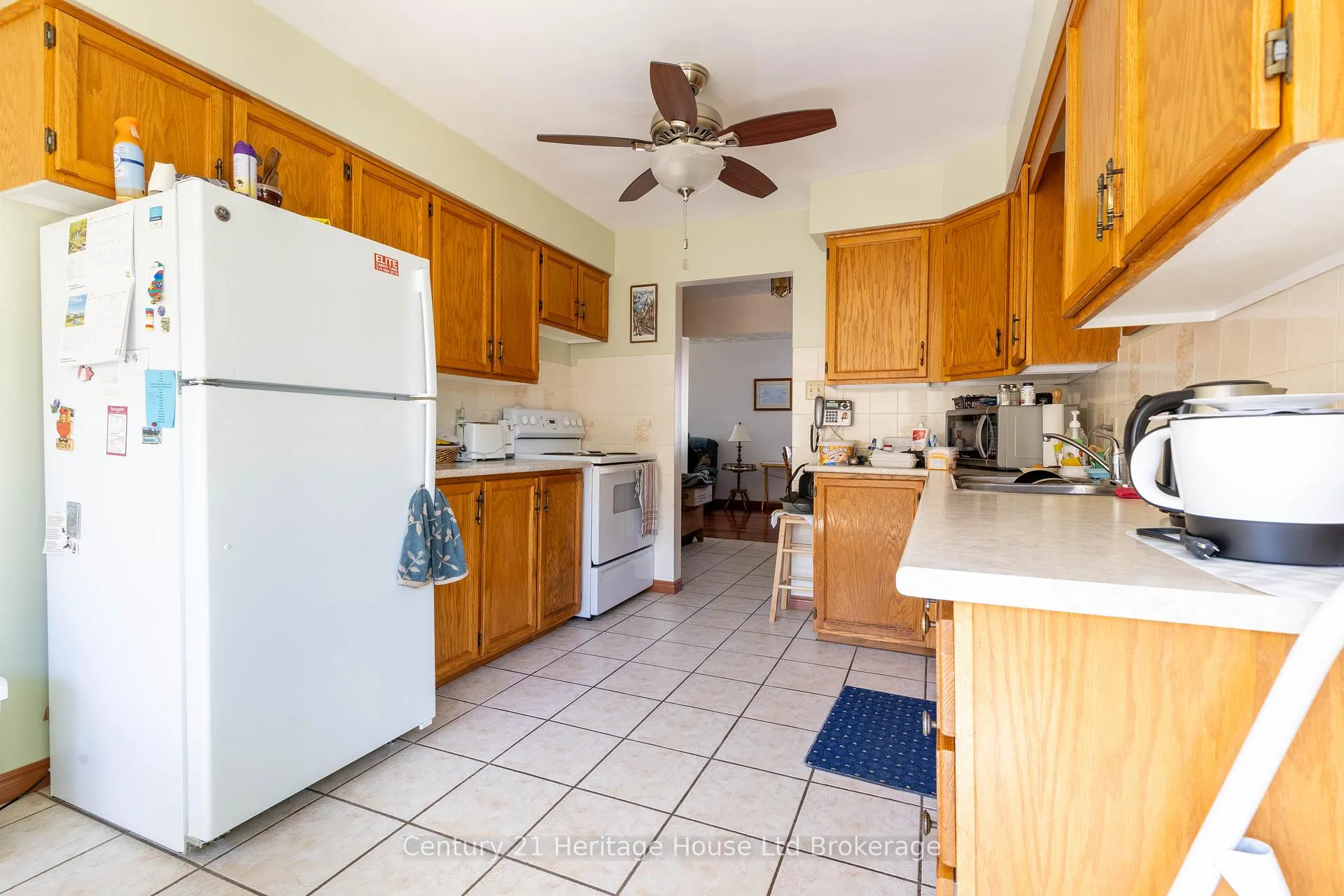 Photo 11 of 12 Spartan Drive, Brantford, Fairview - Brantford — HOMEH