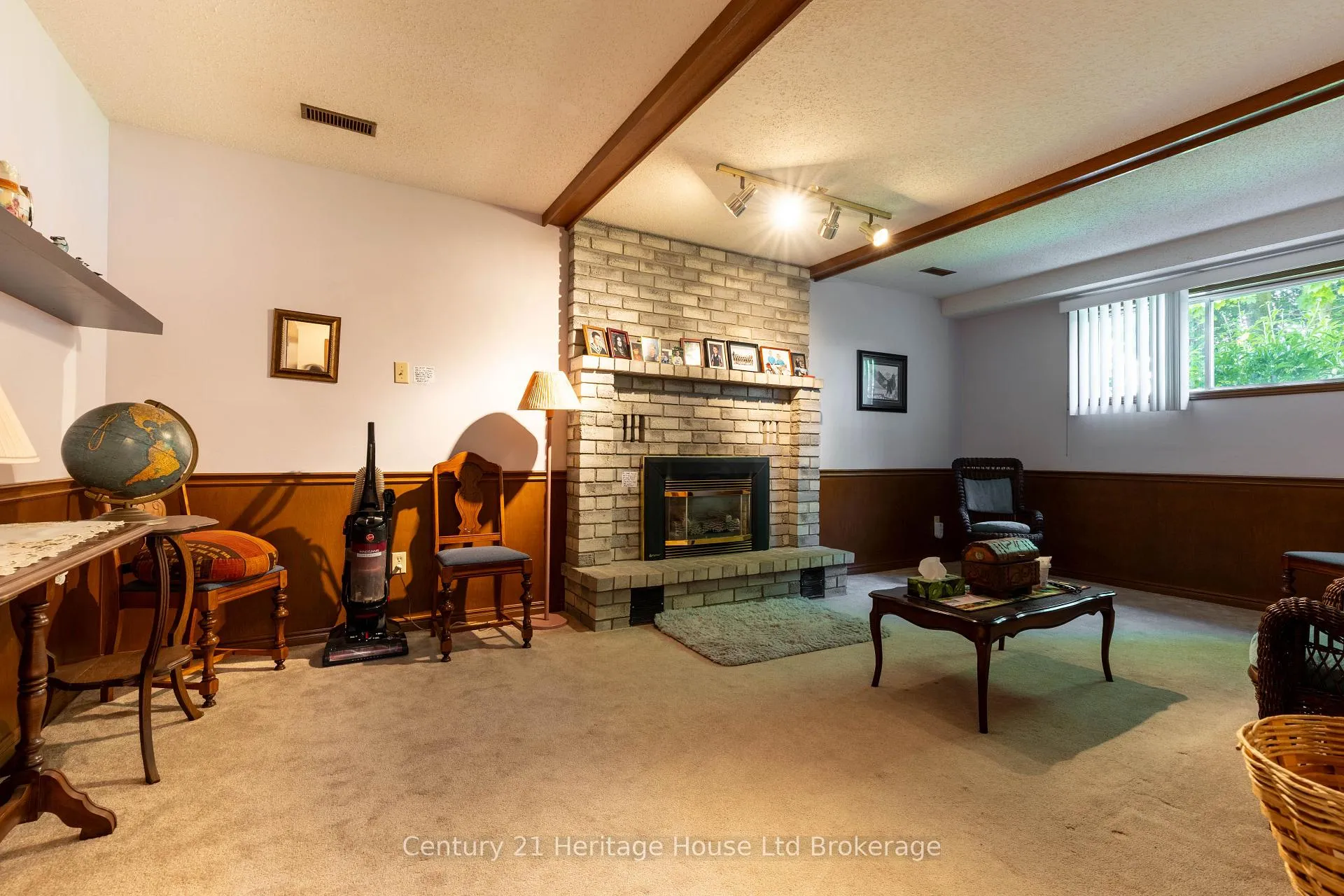 Photo 27 of 12 Spartan Drive, Brantford, Fairview - Brantford — HOMEH