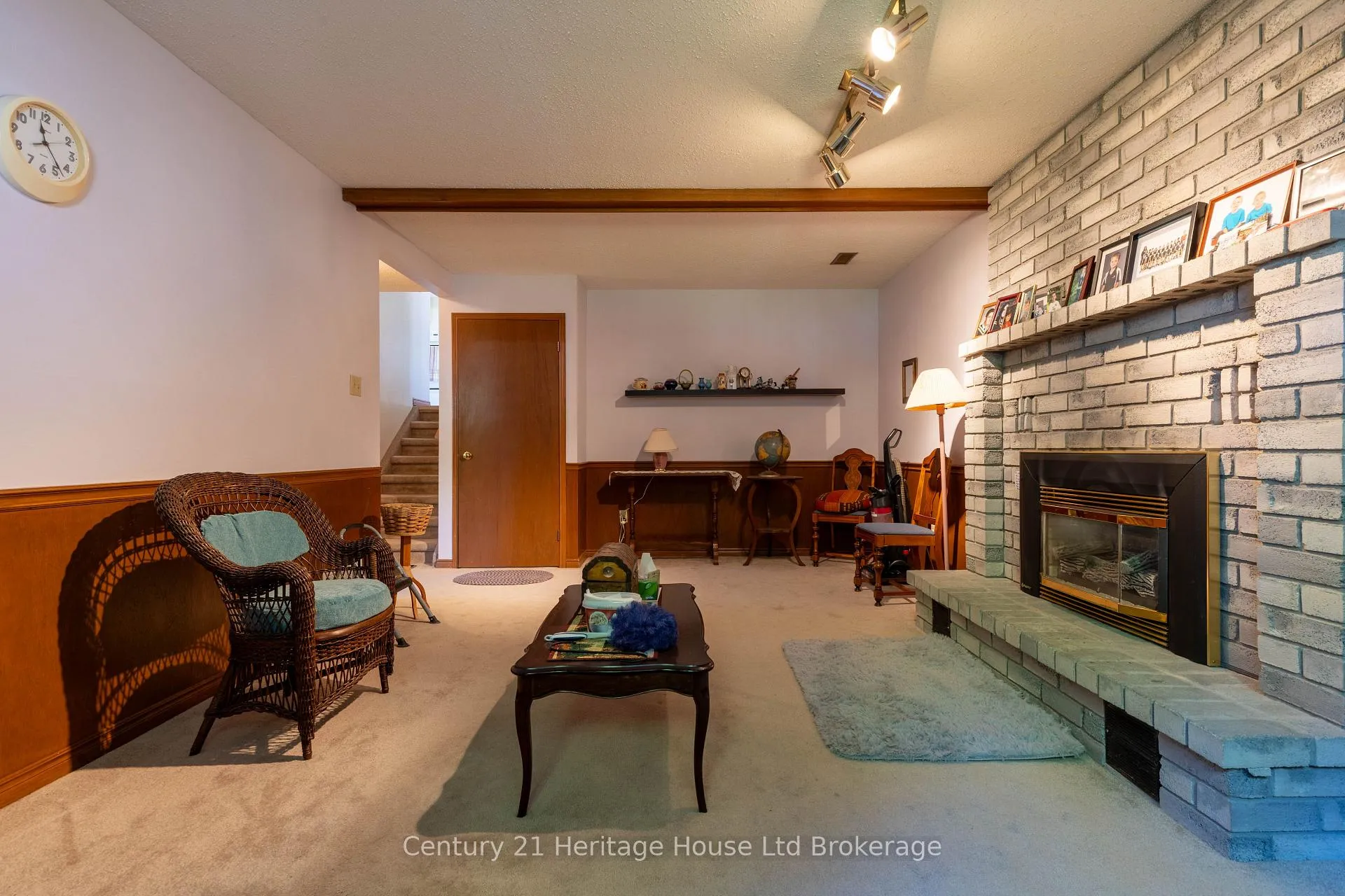 Photo 29 of 12 Spartan Drive, Brantford, Fairview - Brantford — HOMEH
