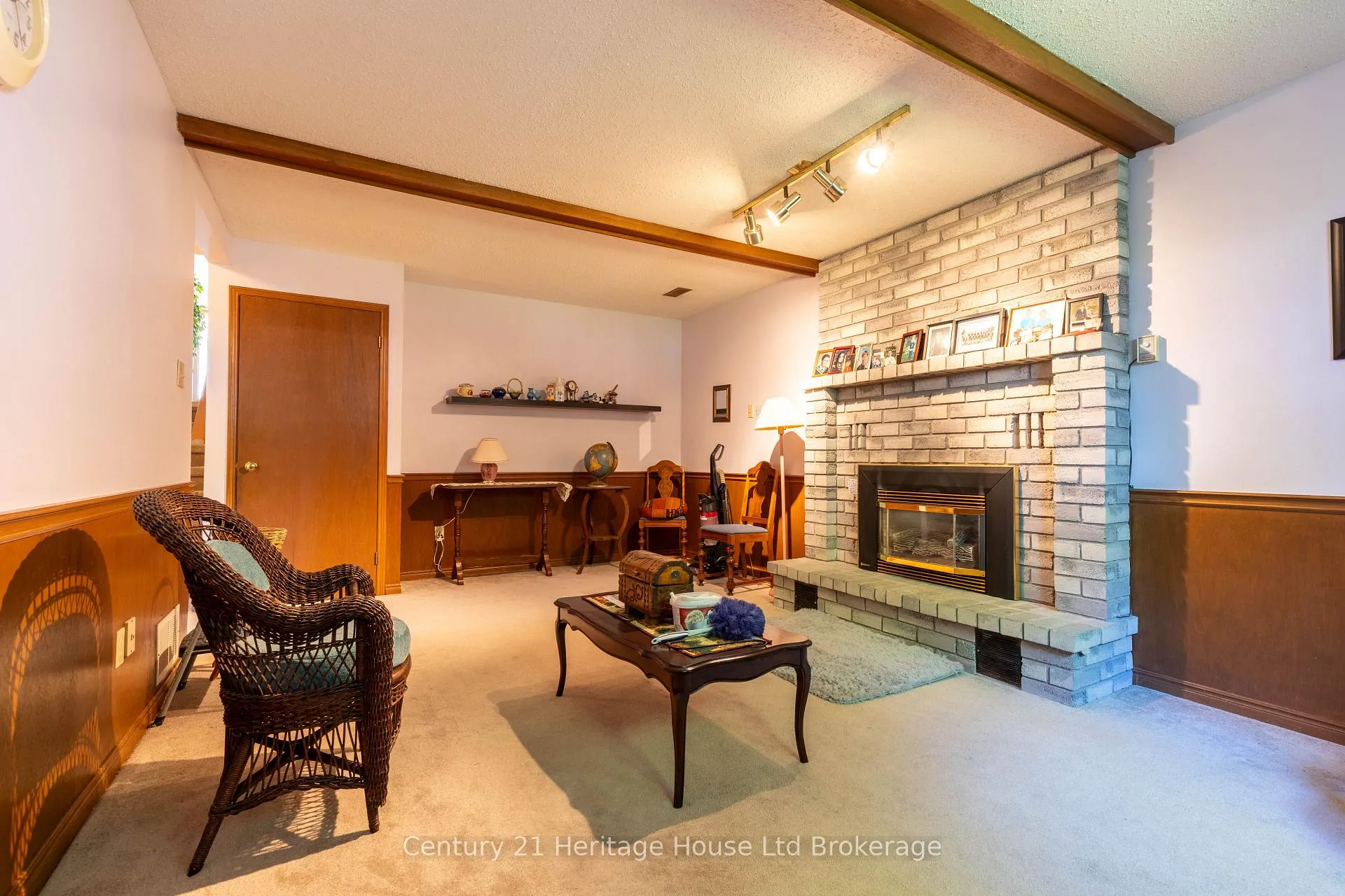 Photo 30 of 12 Spartan Drive, Brantford, Fairview - Brantford — HOMEH